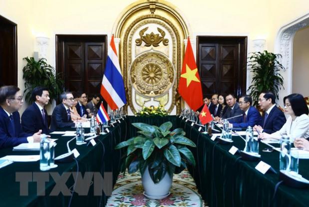 越南外交部长裴青山同泰国副总理兼外交部长帕恩普里·巴希达·努卡拉举行会谈 - Ảnh 2.