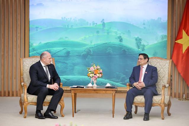 photo-1699585850213 photo-1699585850213