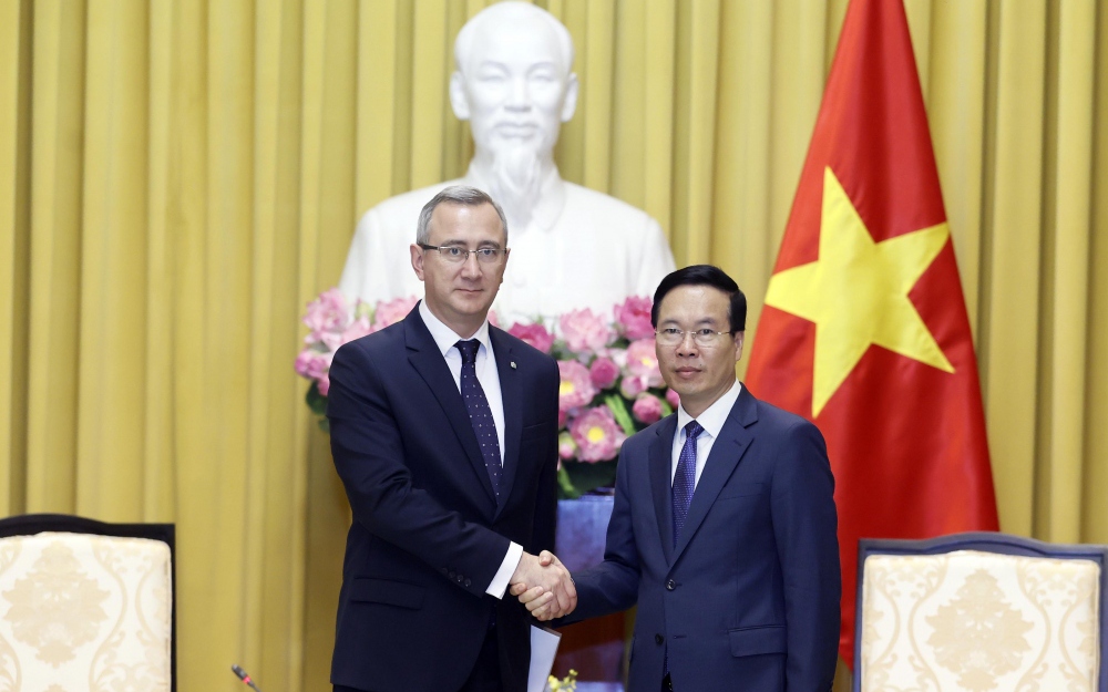 越南国家主席武文赏会见俄罗斯卡卢加州州长