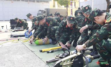 越南人民军队救援队赴土耳其展开国际救援 - Ảnh 5.