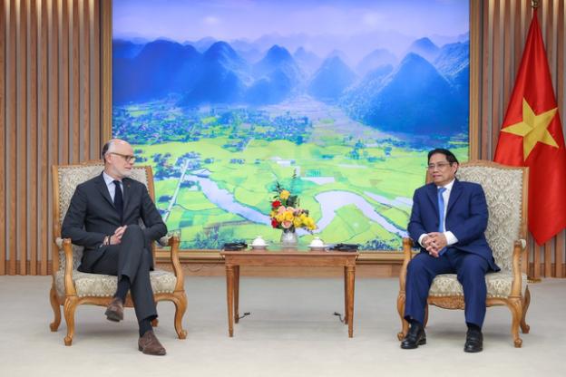 范明正总理会见法国前总理爱德华·菲利普 - Ảnh 1. 范明正总理会见法国前总理爱德华·菲利普 - Ảnh 1.