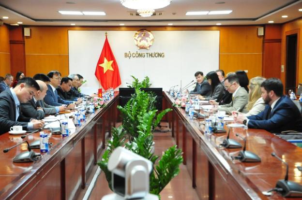越南美国推动经贸、投资合作 - Ảnh 1.