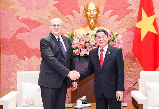 越南与波兰两国关系发展前景广阔 - Ảnh 1.