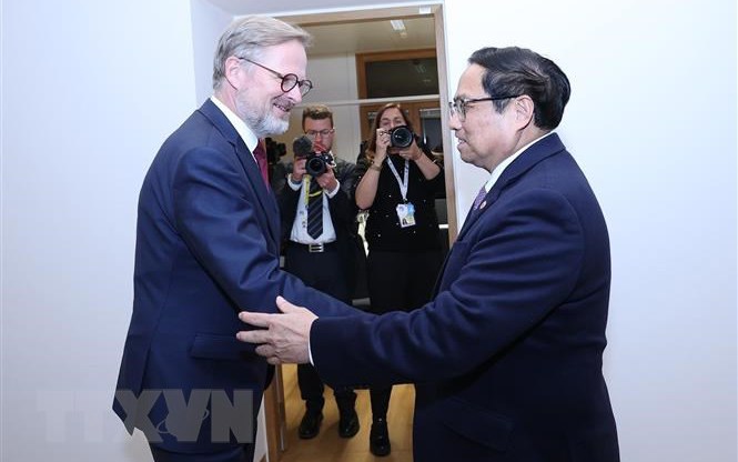 为越南捷克传统友谊合作关系注入新动力