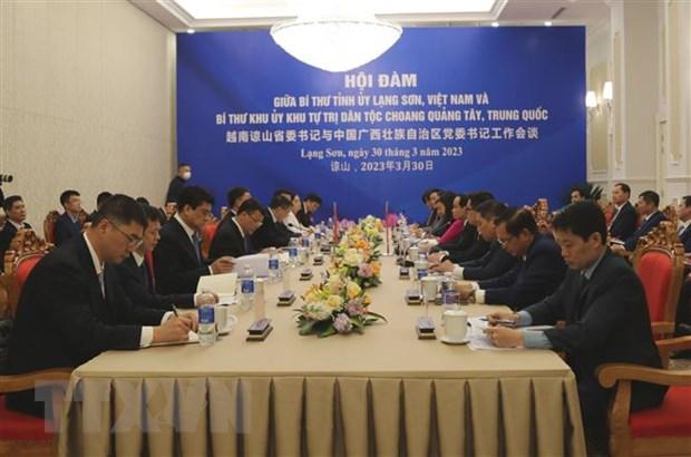 谅山省与中广西加强合作 推动边境经济合作发展 - Ảnh 1.