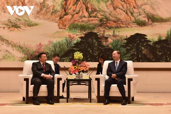 越南共产党代表团对中国广东省进行访问 - Ảnh 1.