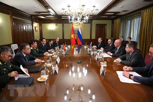 越南国防部副部长黄春战会见俄罗斯联邦副总理切尔内申科 - Ảnh 1.