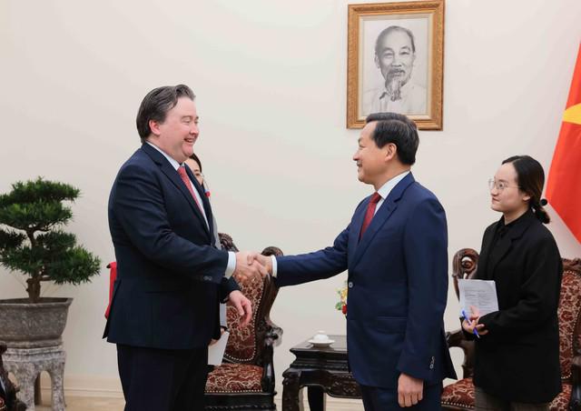 越南政府副总理黎明慨会见美国驻越大使马克•纳珀- Ảnh 1.