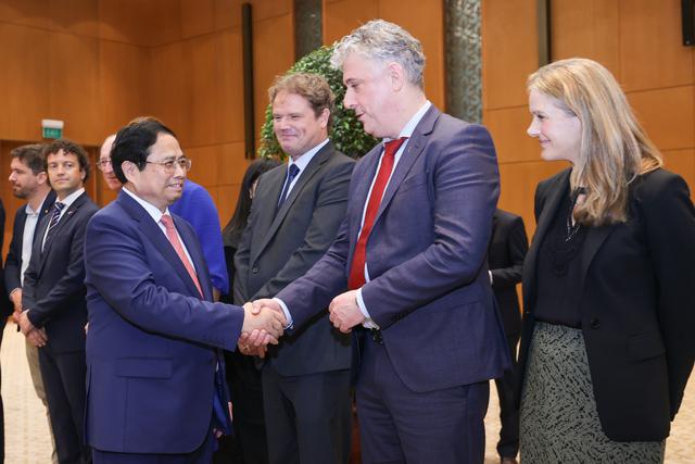 越南政府总理范明正接见荷兰企业代表团- Ảnh 1.