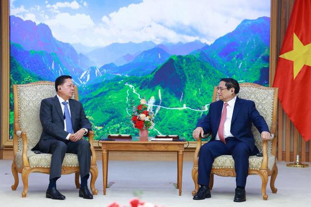 越南政府总理范明正会见柬埔寨副首相涅沙文- Ảnh 2.