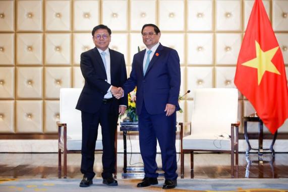 范明正总理欢迎中国企业参与越南大型铁路项目- Ảnh 1.