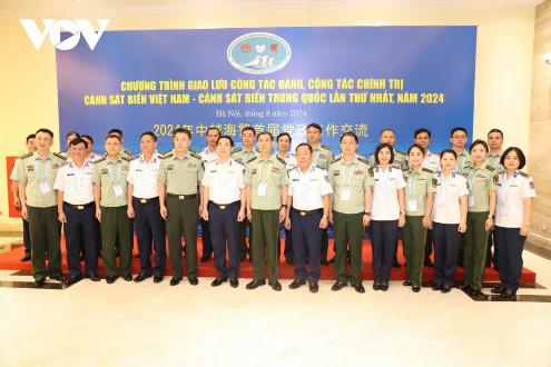 越南与中国海警党政工作交流会在越南举行- Ảnh 2. 越南与中国海警党政工作交流会在越南举行- Ảnh 2.