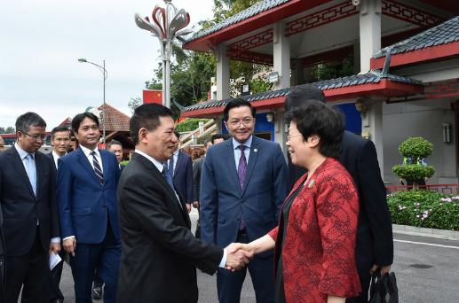 越南政府副总理胡德福会见中国广西壮族自治区党委书记刘宁- Ảnh 1. 越南政府副总理胡德福会见中国广西壮族自治区党委书记刘宁- Ảnh 1.