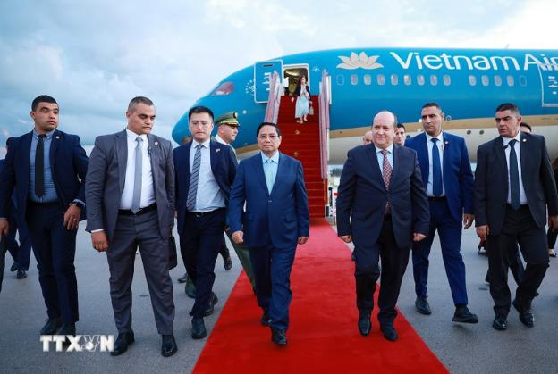 越南政府总理范明政开始对阿尔及利亚进行正式访问- Ảnh 1.