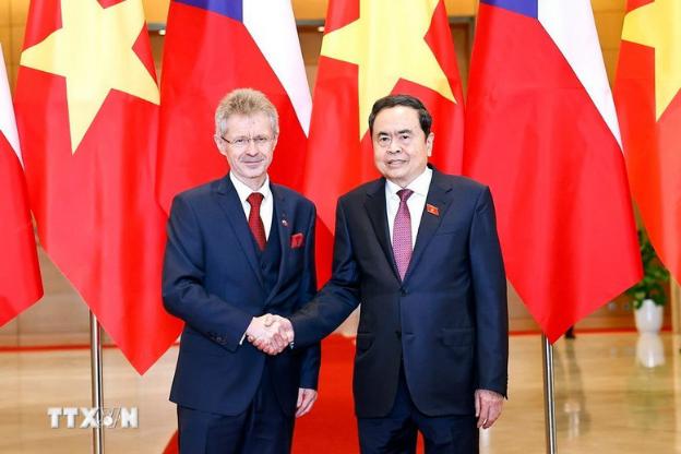 国会主席陈青敏与捷克参议院主席维斯特奇尔举行会谈- Ảnh 1. 国会主席陈青敏与捷克参议院主席维斯特奇尔举行会谈- Ảnh 1.