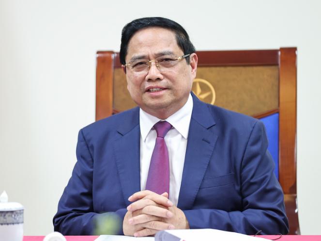 photo-1765595590623 photo-1765595590623