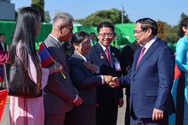 photo-1764661591540 photo-1764661591540