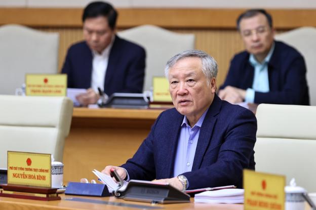 photo-1765125687743 photo-1765125687743