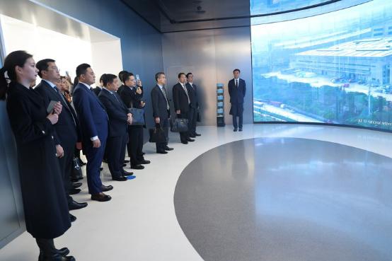 阮志勇副总理到访浙江自由贸易试验区- Ảnh 2.