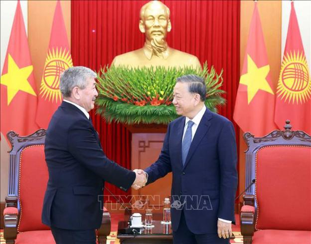 苏林总书记会见吉尔吉斯斯坦总理卡西马利耶夫- Ảnh 1.