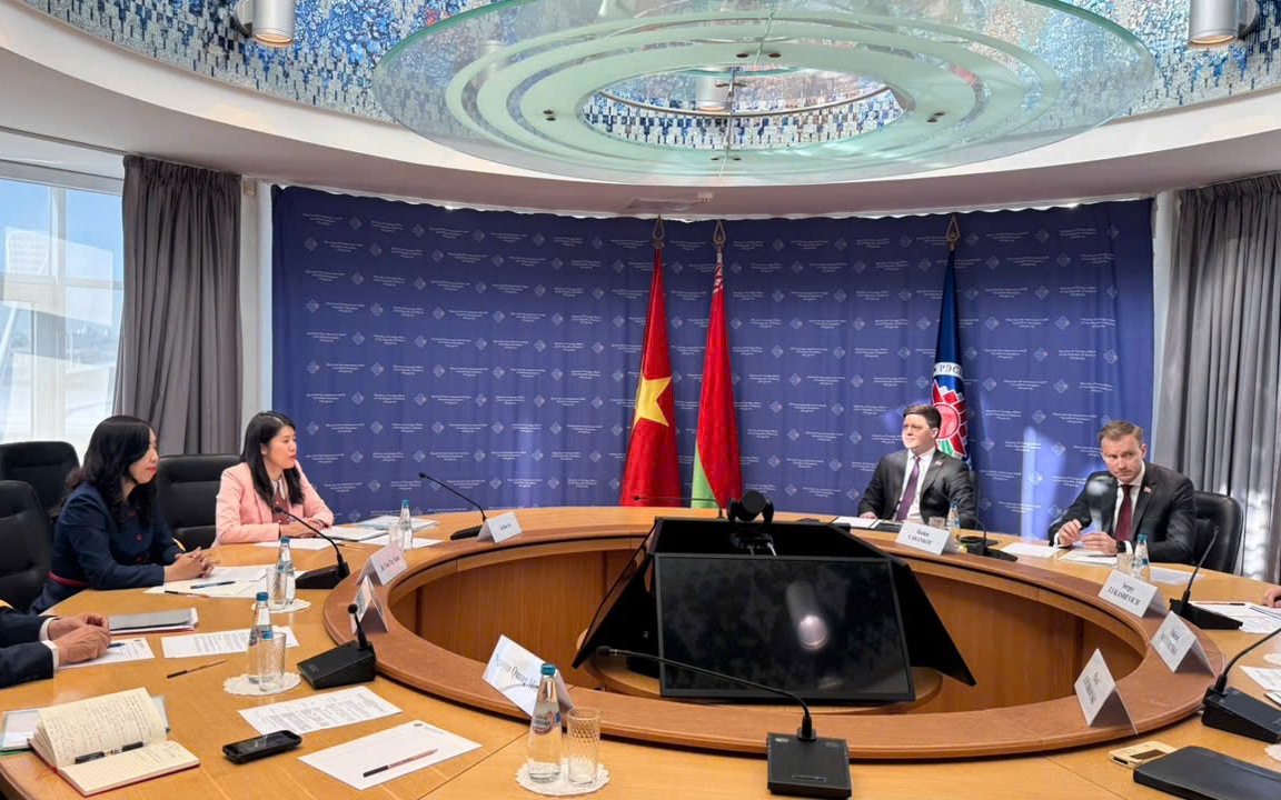https://bcp.cdnchinhphu.vn/359255642496790528/2025/4/25/img-2484eadb70d5479d5efb7914e41b2cd2-v-174554926840268126511-17455782369191555587510-0-110-720-1262-crop-17455782942601874378821.jpg