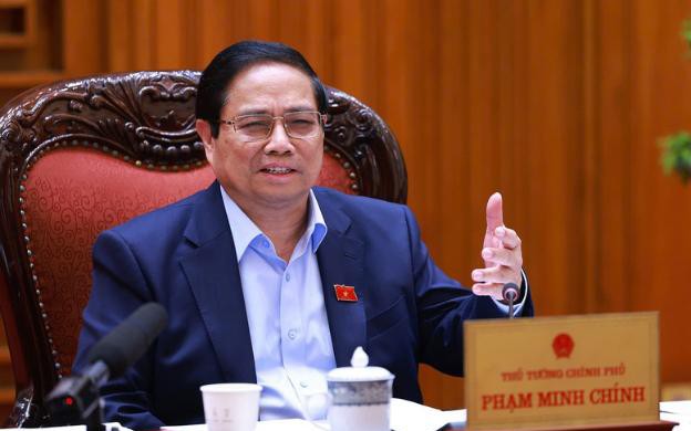 https://bcp.cdnchinhphu.vn/359255642496790528/2025/5/12/photo-1746986800717-1746986801719937069920-0-0-390-624-crop-1746986893281770349896.jpg