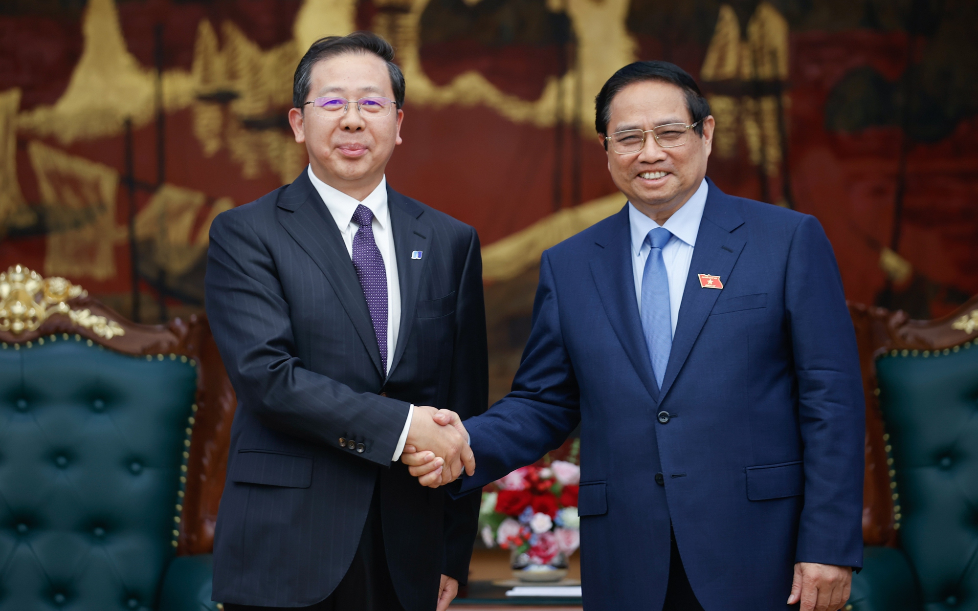 https://bcp.cdnchinhphu.vn/359255642496790528/2025/5/15/img3165-1747205872317800051260-17472844637101017791713-51-0-1301-2000-crop-17472844679161785249851.jpg