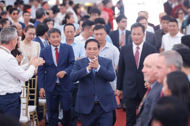 越南政府总理范明正出席特朗普国际兴安项目动工仪式- Ảnh 1.