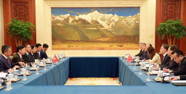 越中努力推动科技、农业和资源环境领域的合作成为两国关系发展的新动力- Ảnh 2.
