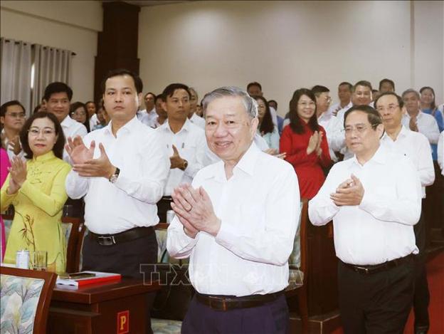 苏林总书记：胡志明市努力向国际大都市的目标迈进- Ảnh 2.