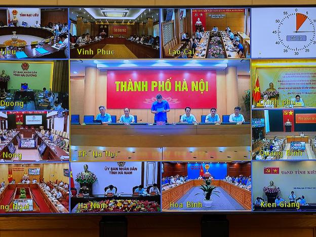 photo-1750610096196 photo-1750610096196