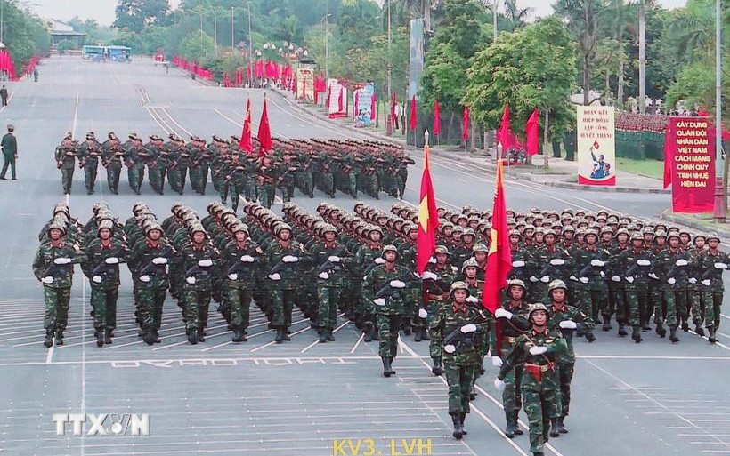 https://bcp.cdnchinhphu.vn/359255642496790528/2025/7/10/photo-1752118510199-1752118510869833631304-6-0-519-820-crop-17521187178732072361374.jpg