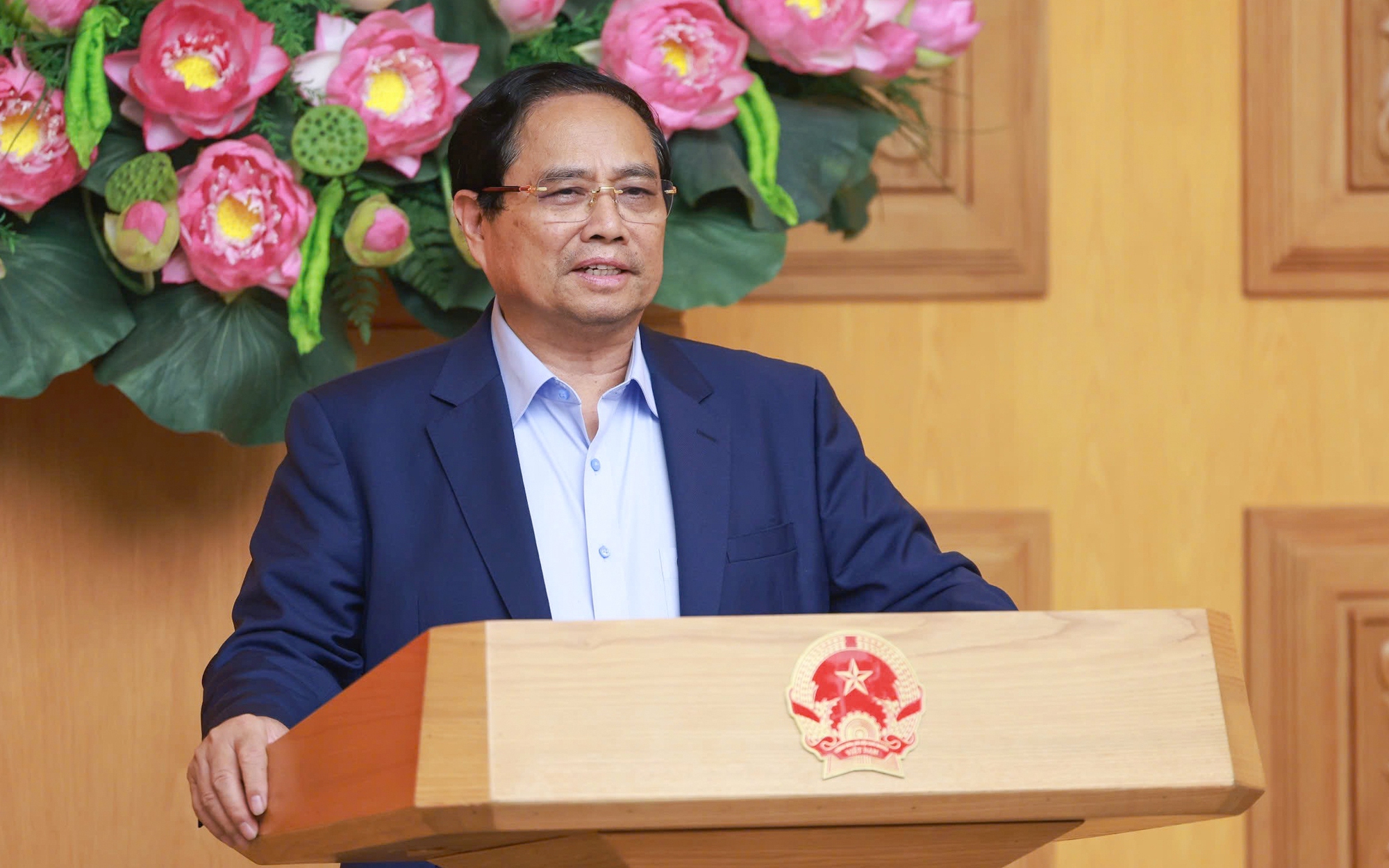 https://bcp.cdnchinhphu.vn/359255642496790528/2025/8/10/img4868-17548273282342043976200-17548406816501181908747-49-0-1299-2000-crop-17548406895181140513418.jpg