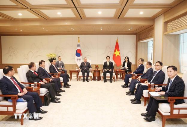 越共中央总书记苏林同韩国总统李在明举行会谈- Ảnh 1.