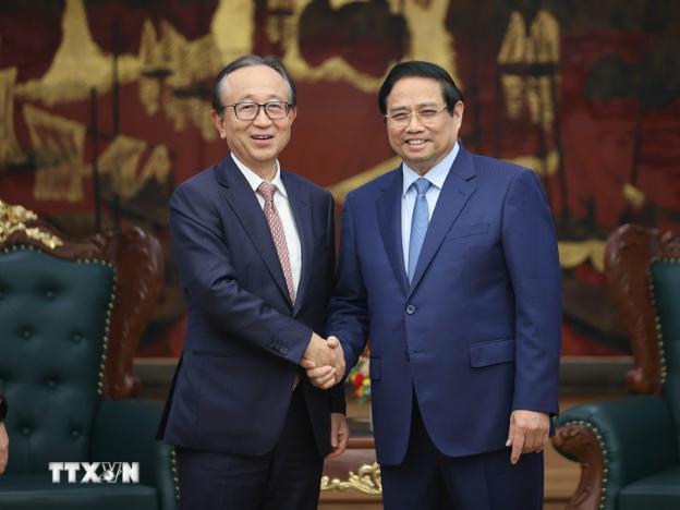 范明正总理会见日本三菱日联金融集团社长- Ảnh 1.