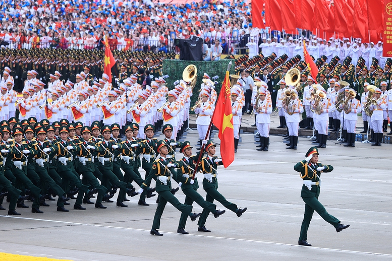 越南人民军在越南八月革命胜利暨九.二国庆80周年纪念典礼的阅兵方阵（组图）- Ảnh 4.