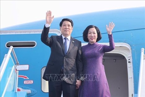 越南国家主席梁强启程出席第80届联合国大会- Ảnh 1.