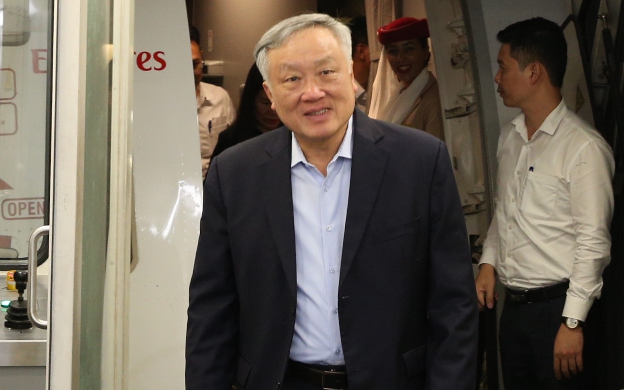 阮和平副总理抵达阿联酋