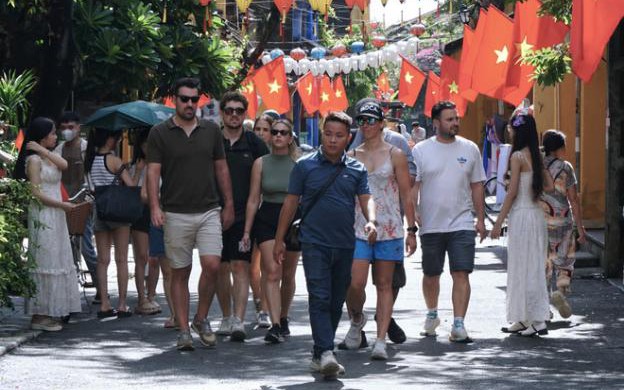 今年前8个月越南接待国际游客达近1400万人次