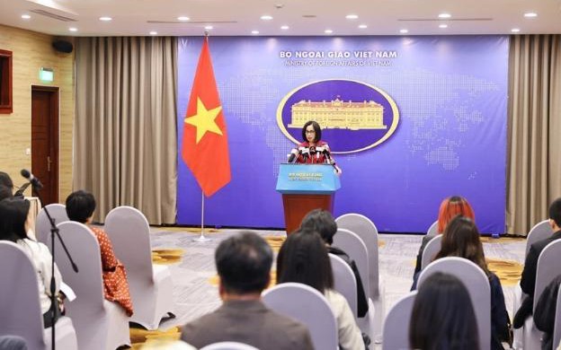 https://bcp.cdnchinhphu.vn/359255642496790528/2026/1/9/photo-1767929859251-1767929859484604000934-7-0-397-624-crop-17679299028841931477316.jpg