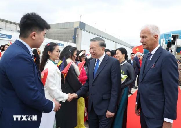 越共中央总书记、国家主席苏林访问欧盟总部并对比利时进行正式访问- Ảnh 1.