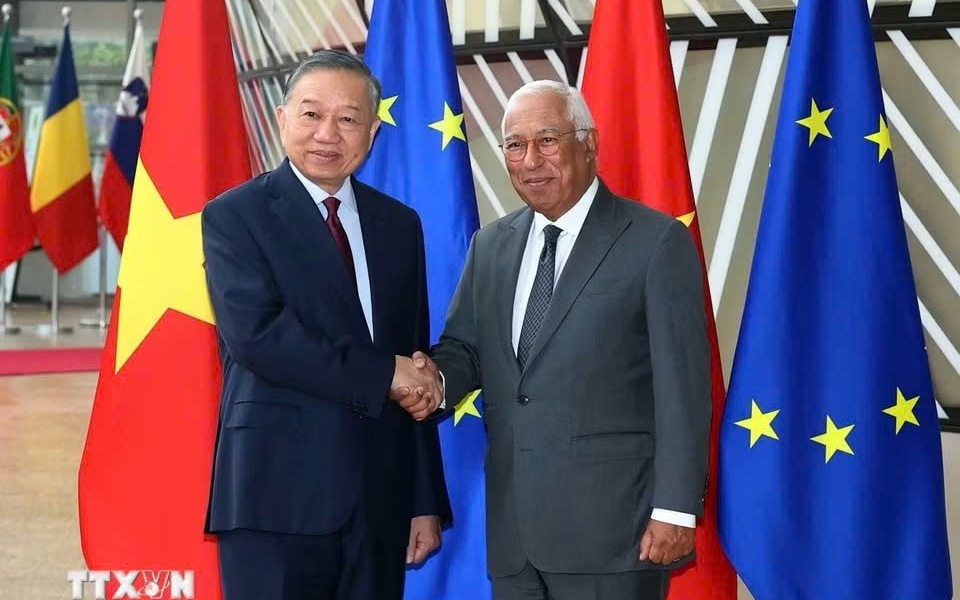 https://bcp.cdnchinhphu.vn/359255642496790528/2026/10/23/198329abf08970d72998-17926877812532054858952-17927517464561855819738-61-0-661-960-crop-17927517489421217908580.jpg