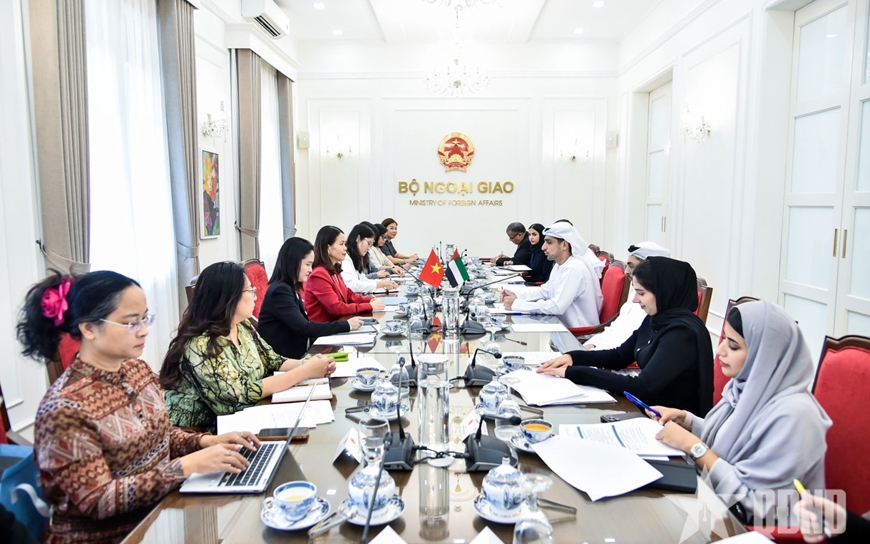 https://bcp.cdnchinhphu.vn/359255642496790528/2026/10/28/28-10thamkhaochinhtri-17931779075941632347424-23-0-567-870-crop-1793177949287407839904.jpg