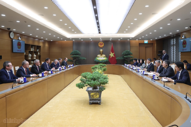 黎明兴总理会见白俄罗斯外交部长雷任科夫 - Ảnh 2.