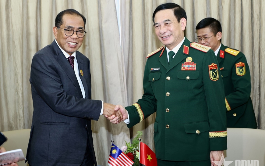 https://bcp.cdnchinhphu.vn/359255642496790528/2026/10/30/30-10malay-1-17933502242711192379635-0-0-544-870-crop-17933502645981934221939.jpg