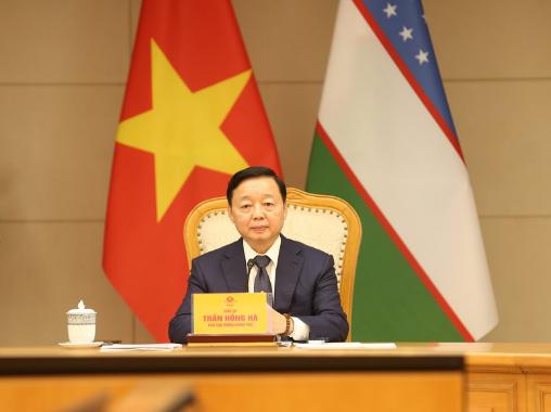 越南政府副总理陈红河与乌兹别克斯坦副总理扎姆希德·霍扎耶夫举行视频会议- Ảnh 1.