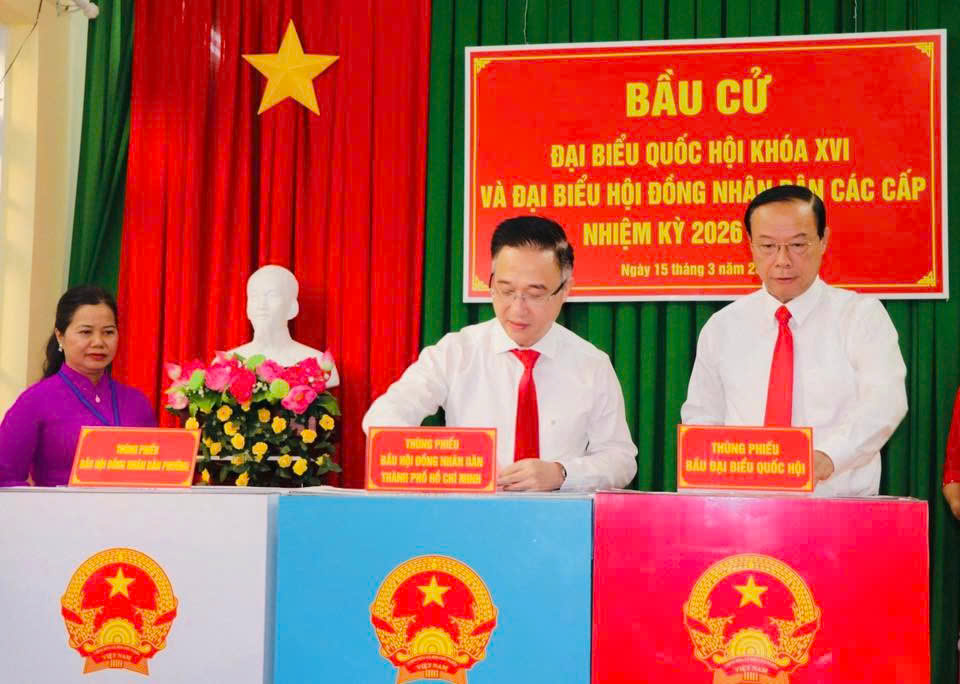 越南全国选民参加投票选举组图- Ảnh 8. 越南全国选民参加投票选举组图- Ảnh 8.