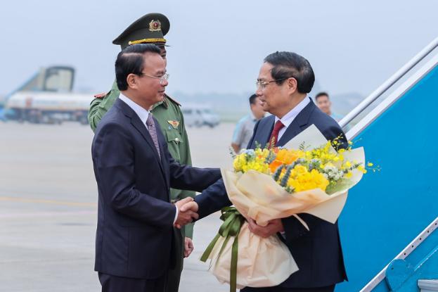 photo-1774494386045 photo-1774494386045