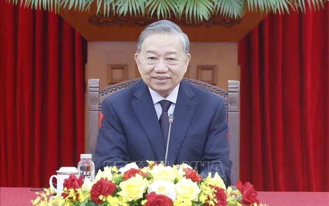 https://bcp.cdnchinhphu.vn/359255642496790528/2026/4/24/12-17770254007291564307574-46-0-462-665-crop-1777025447367395889464.jpg