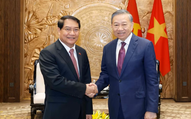 https://bcp.cdnchinhphu.vn/359255642496790528/2026/5/13/photo-1778642649406-1778642650130761566841-38-0-428-624-crop-17786427588271498484503.png